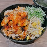 Kalbi Don to Sundubu Senmonten Kan Don Toyomae Ten - お肉1.5倍上てっちゃん丼。