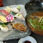 Ikuyoshi - 握り10貫ランチ880円