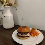 BURGER ELEVEN - 