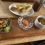 Curie Cafe & Kitchen - 