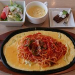 あおい - パスタセット（鉄板ナポリタン）1,200円