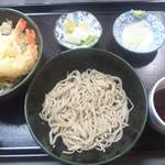 Soba Dokoro Kurumi - 海老天丼と手打ち蕎麦