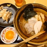 Shunsai Men Chaya Gomoku Tei Wai Puraza Shinbo Ten - 特製ラーメン　Aセット（ぎょうざ4個）