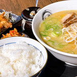 Ninniku Ramen Tenyo Shin Machi Ten - 