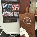 Makiyaki Pizza Passione - 店頭メニュー