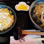 Teuchi Men Dokoro Yumeya - かけうどん単品、ミニ親子丼。