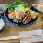 カフェ ドゥ ルーエ - 唐揚定食：1000円