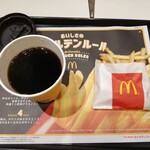 McDonald's Nikoniko Kawajima Ten - コーヒーM 150円, ポテトS 150円