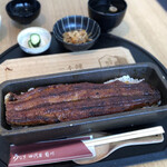 Unagi Yondaime Kikukawa Yokohama Beikuota Ten - 蒲焼き一本重