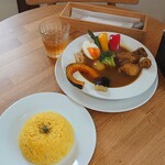 N.Y KITCHEN - スープカレーランチ880円