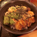 Tokorozawa Shoten - 焼き鳥5本盛り丼