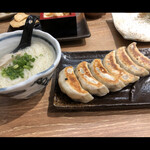 Nikujiru Gyoza no Dandadan Motoyawata Ten - 