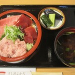 Sushi Dokoro Yokaro - マグロ丼