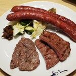 Gyutan Sumiyaki Rikyu Ionmoru Shinrifuten - 牛たんさがり焼き、牛たん焼き、牛たんソーセージ