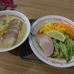 Sugakiya Ion Moru Nagakute Ten - 肉入りラーメンと冷やしラーメン