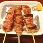 Yakitori Daikichi Higashifuchu Ten - 左からネック、かわたれ、はさみ。