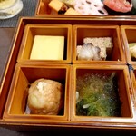 日本料理 まるやまかわなか - 左側