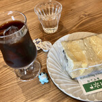 パンと喫茶のお店 カフェ ルポ - たまごサンドに昭和風のお手拭きがついて来て懐かしかった