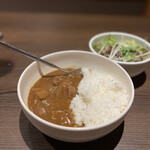 Yakiniku Horumon Zaichi Nishishinbashi Ten - 飛騨牛特製カレー¥1000