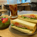 Baggy's Cafe - 