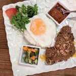 Asian Cafe & Diner Vivid Ajia - 