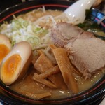 Hokkaido Ramen Miso Kuma - 味玉札幌味噌らーめん（980円）