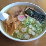 Ominato Ajihei - 塩ラーメン。塩ラーメンの美味しい店は何を食べても間違いない。