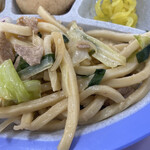 港湾食堂 - 2022/09/12
日替りランチ 600円
✴︎焼うどん、餃子、イカフライ、もやしおひたし、がんもどき、豚汁
ライス大盛 50円
ドッグサンド照焼 180円