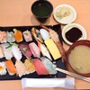 Seafood Tokkyu Reen Sushi Jijiya Satsumasendai Ten - 