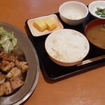 Umaka Bo Sakai De Ten - 鳥のカットステーキ定食