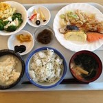 はなもみ - ホテルの朝ご飯は、沖縄料理主体。