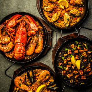 We offer 7 types of our signature paella, from seafood to meat.