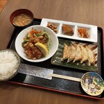 静岡餃子 鶏唐揚 きゃべつ - 