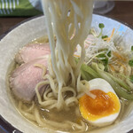 Ramen Churuchuru - 独特の麺