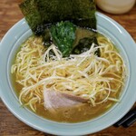 家系ラーメン まこと家 - 料理写真: