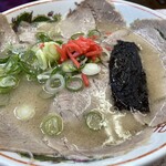 七福ラーメン - ⑤号の叉焼麺、叉焼量が多い