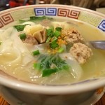 Yangon - スープの入ったビーフン♪
                        2種類の麺が入ってて美味しかったです！