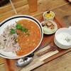 スズデリ - トマトたっぷりカレー・デリ２品付