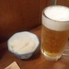 元祖やきとり串八珍 - お通しと生ビール