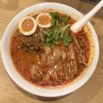 ぶち屋 - 「排骨坦々麺」(1100円)+「煮玉子」(130円)