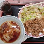 Haku Ryu - 焼肉チャーハン大盛と半ワンタン