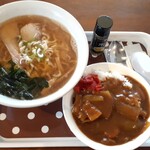 パストラール - しょうゆラーメン＋ミニカレーセット(1,130円也) 塩ラーにも見えるスープが美味しい！