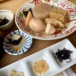 Oden Washoku Ginza Ogura Marunochi Tokia Ten - 