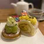 Patisserie titi - ◉季節のタルト(シャインマスカット)／480円+税
                        ◉パンプキンロール／420円+税
                        ◉紅茶(アールグレイ)／350円+税