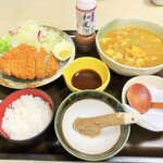 サガミ - カレーうどんととんかつのセット。1710円