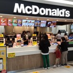 McDonald's Nagoya Ea Poto Uoku Ten - 店構え