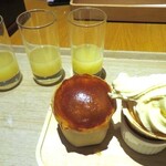 奥入瀬渓流ホテル - 3種のリンゴジュース　焼きたてアップルパイ