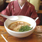 Chuka Soba Hisago - ラーメン大盛720円。でも、あっさりしてるから全部食べられるんです♪