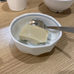 Wanpai Hong Kong Ryori Yum cha Akasaka Ten - 胡麻豆腐。