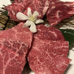 本格炭火焼肉わたなべ - 石垣牛